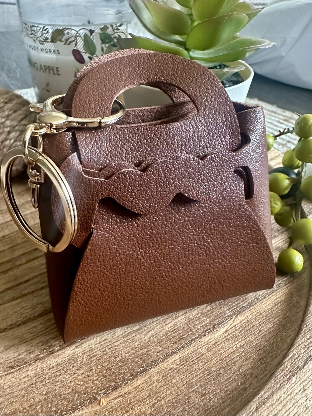 Brown Mini Faux Leather Heart Scallop Accent Keychain Purse NWT